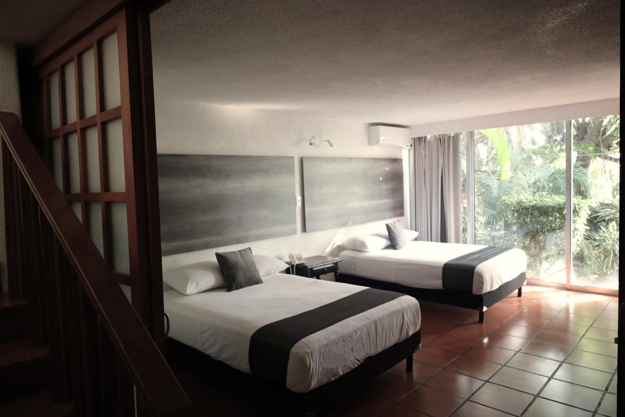 Hotel Grand Vista Cuernavaca Buitenkant foto