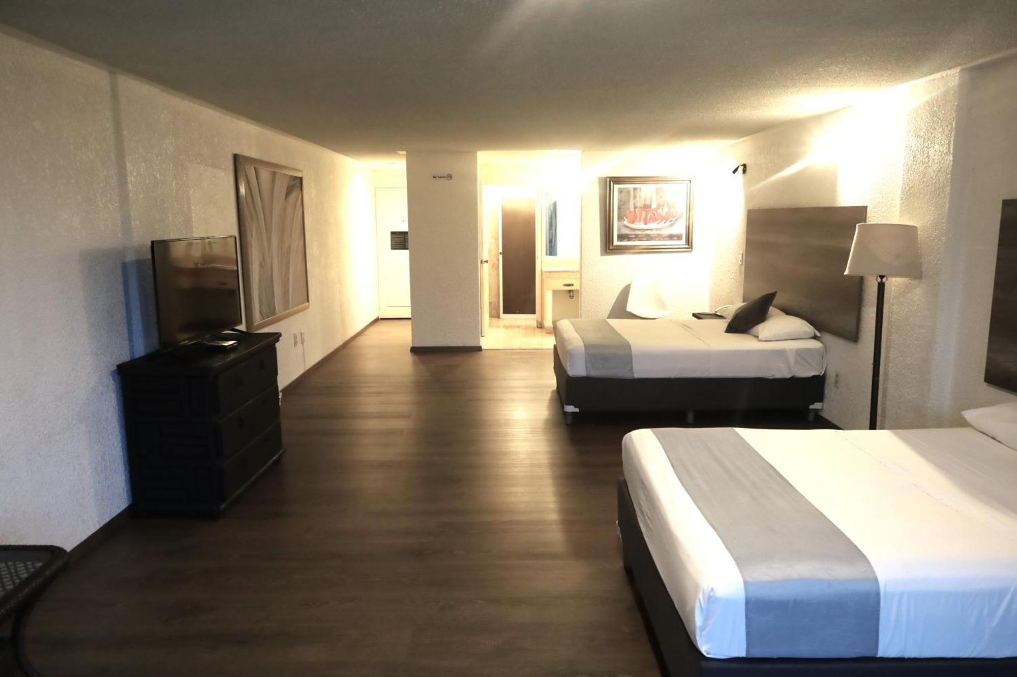 Hotel Grand Vista Cuernavaca Buitenkant foto