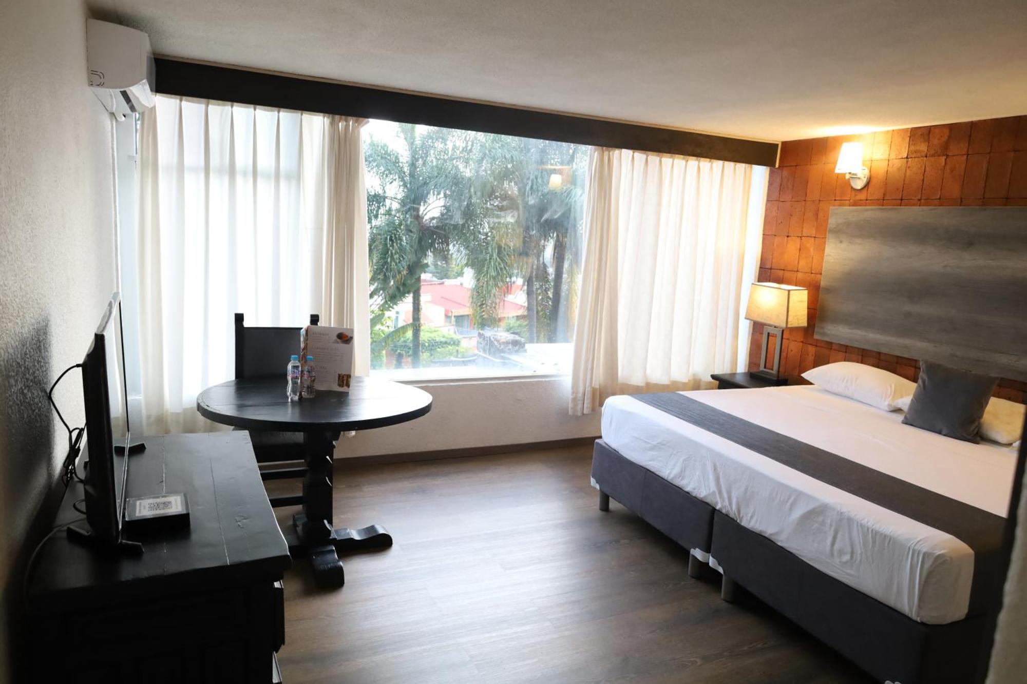 Hotel Grand Vista Cuernavaca Buitenkant foto